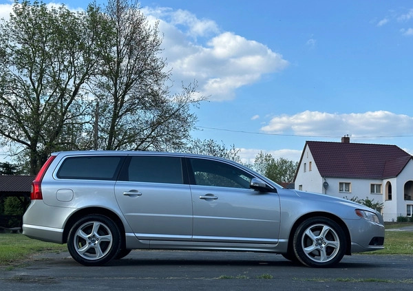 Volvo V70 cena 29900 przebieg: 211600, rok produkcji 2010 z Żary małe 254